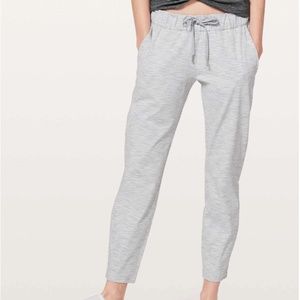 Lululemon On The Fly Pant 7/8 space grey discontinued style
